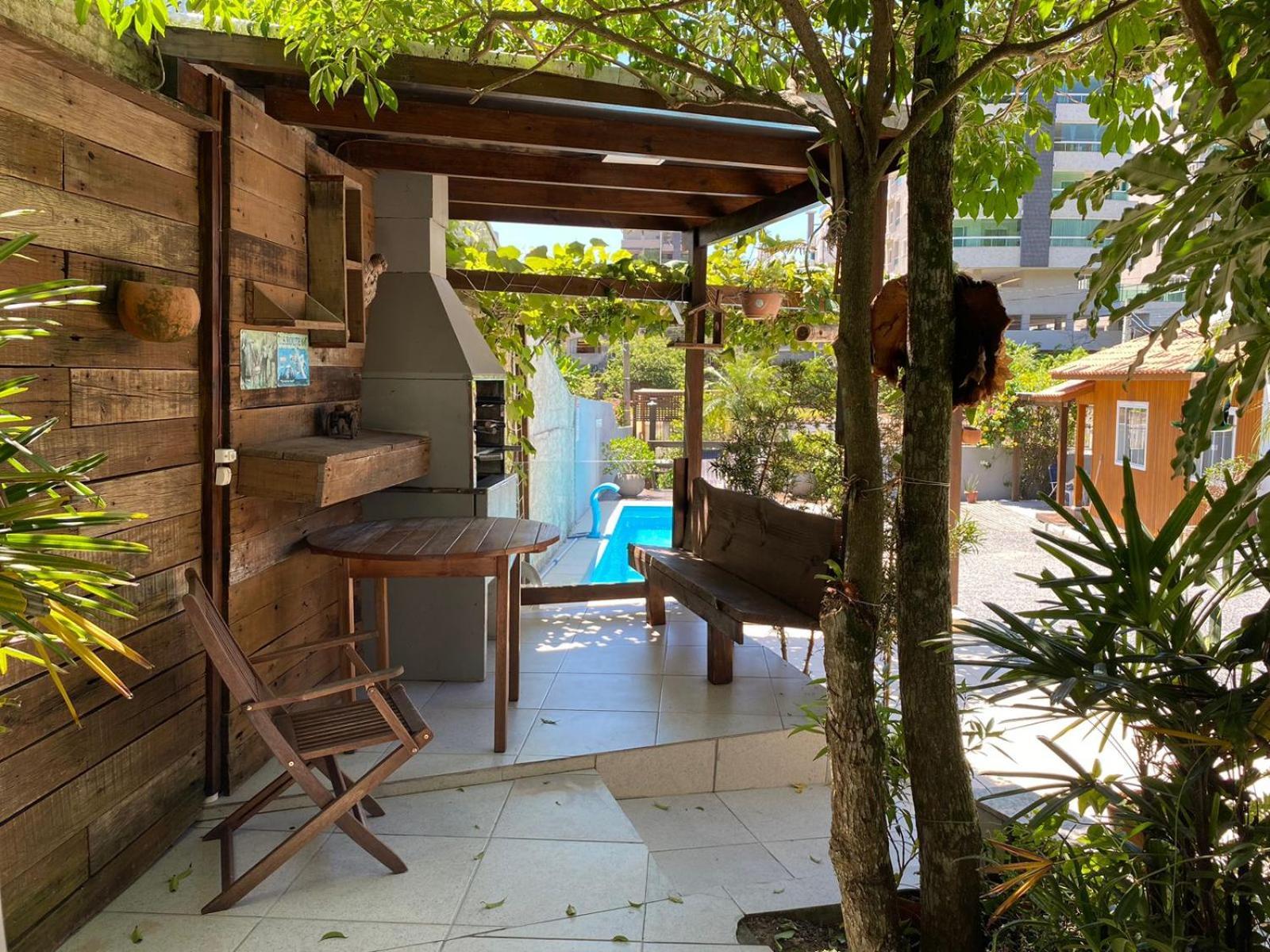 Vila Residencial Com Piscina Possui Jacuzzi Aquecida Com Hidromassagem Bombinhas Exteriér fotografie