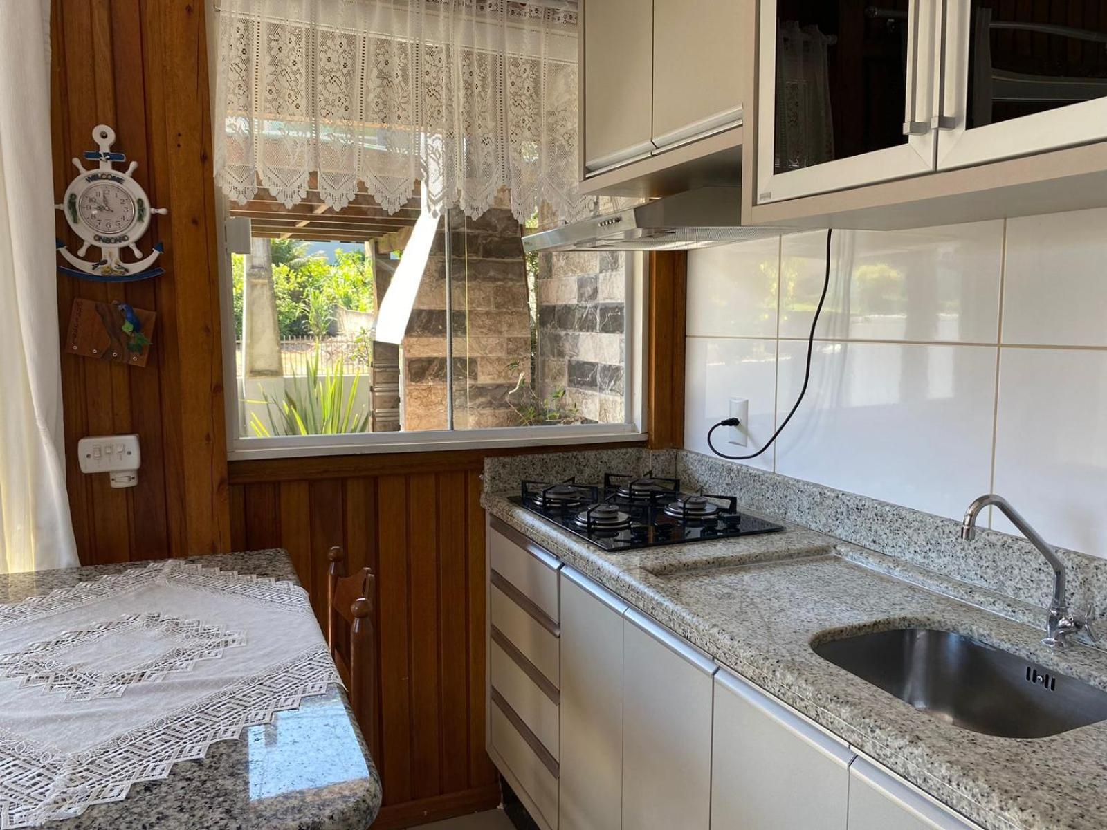 Vila Residencial Com Piscina Possui Jacuzzi Aquecida Com Hidromassagem Bombinhas Exteriér fotografie