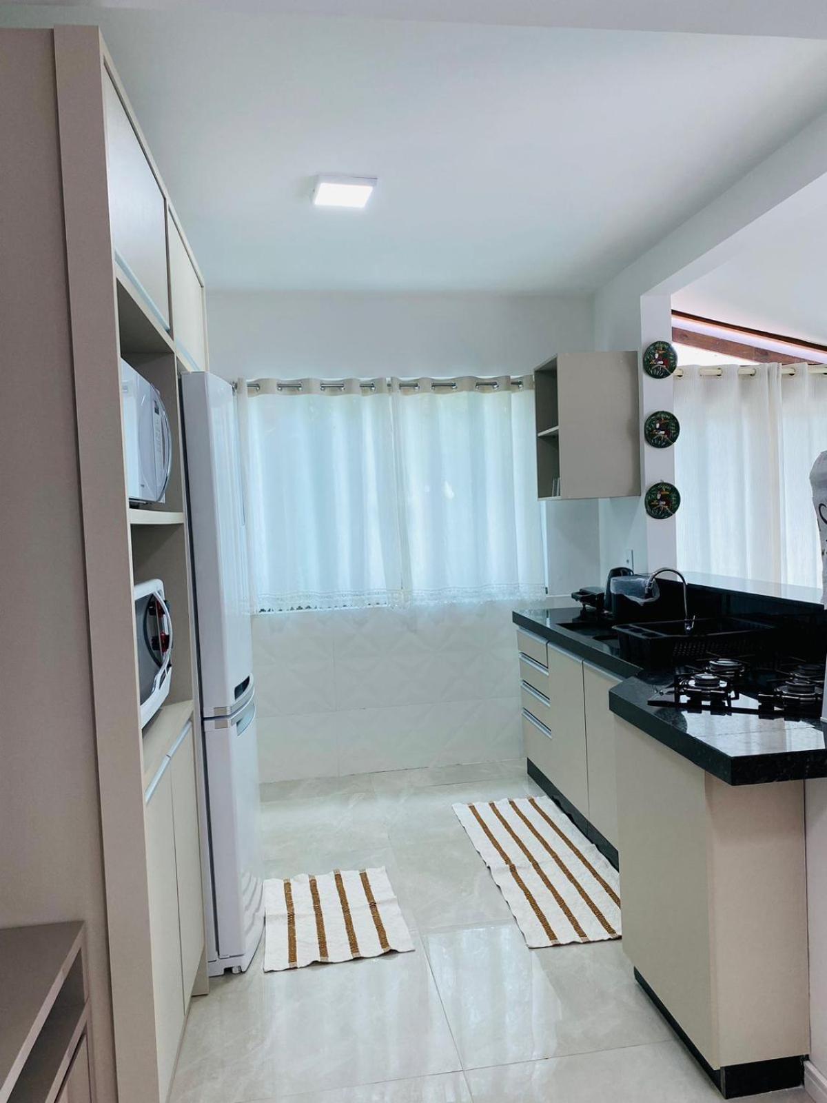 Vila Residencial Com Piscina Possui Jacuzzi Aquecida Com Hidromassagem Bombinhas Exteriér fotografie